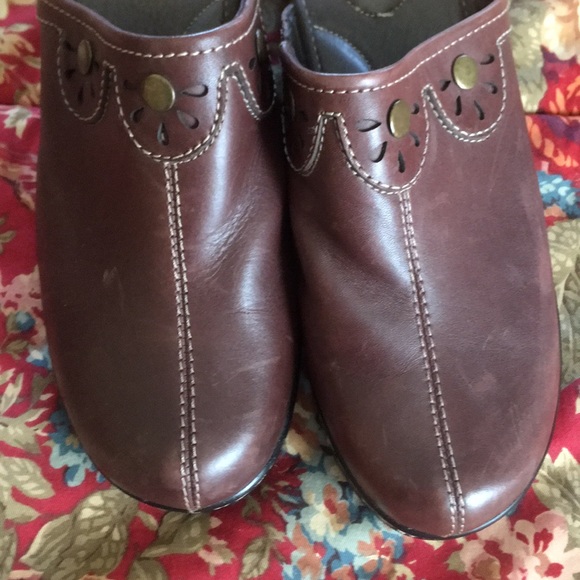 Bjorndal sz 10 women’s slip ons Worn once - Picture 4 of 6